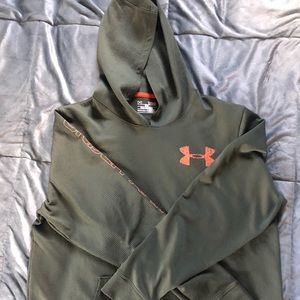 Under Armour xl sweatshirt